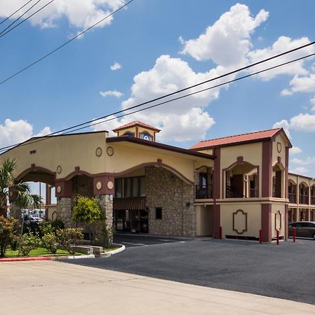 Americas Best Value Inn Buda Exterior foto