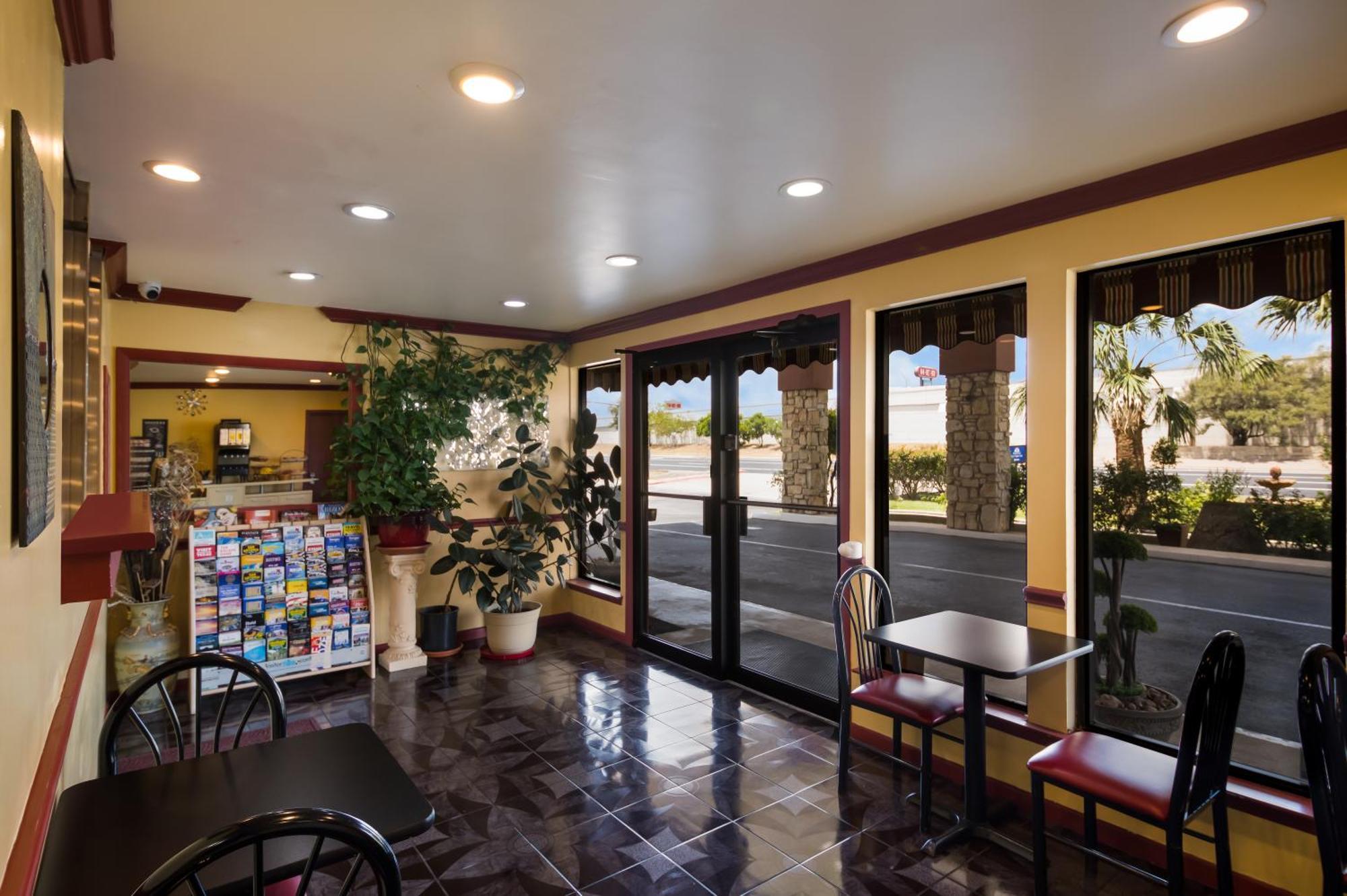 Americas Best Value Inn Buda Exterior foto